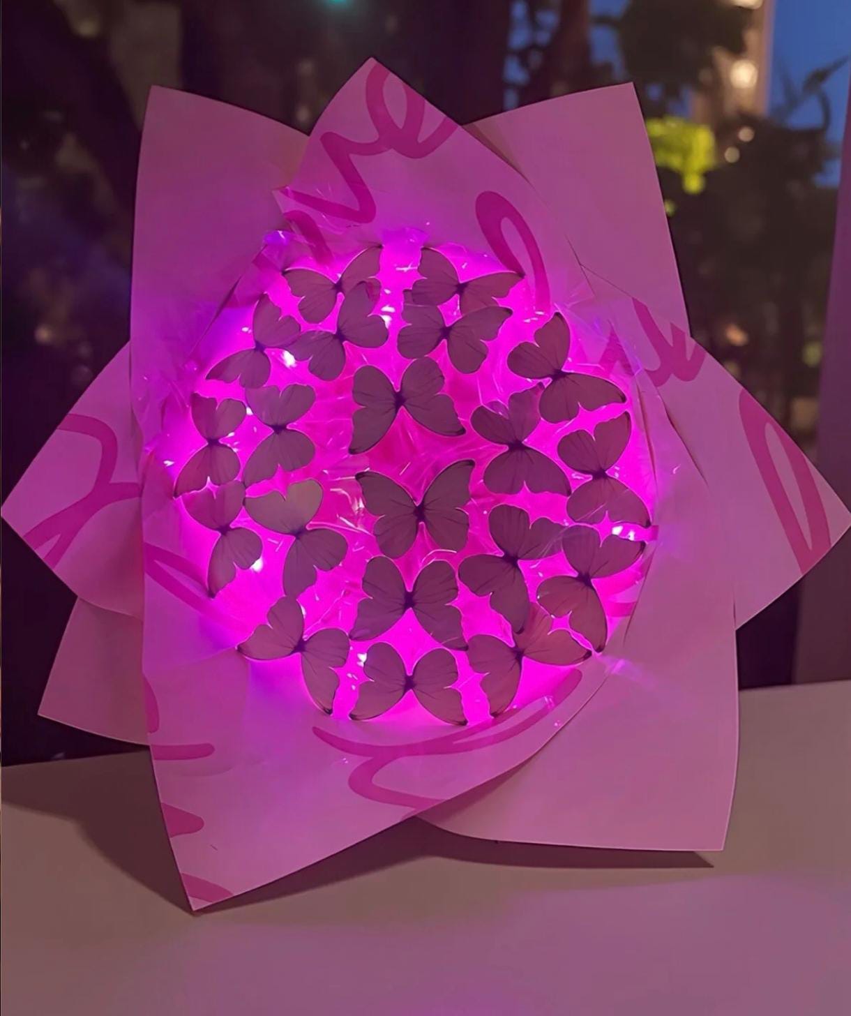 Led Işıklı Pembe Kelebek Buketi (ÇİÇEK)